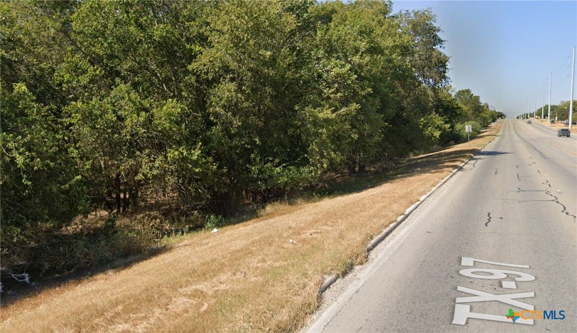 Property Photo:  703 Water Street  TX 78629 