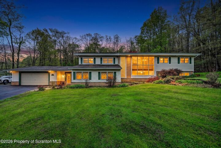 Property Photo:  113 Wilcrest Road  PA 18444 