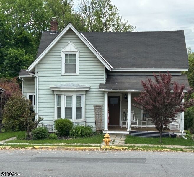 Property Photo:  64 Brunswick Ave  NJ 08804 