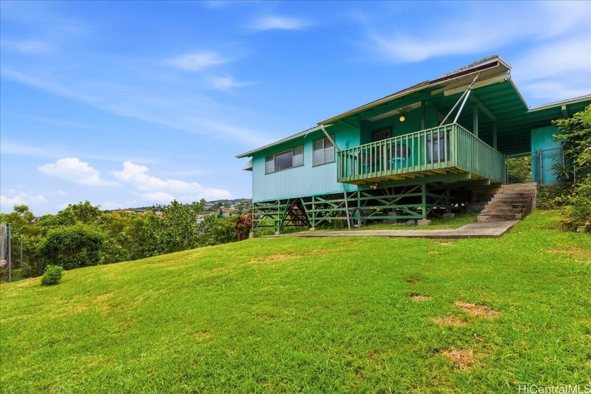 Property Photo:  469 Kalamaku Street  HI 96813 