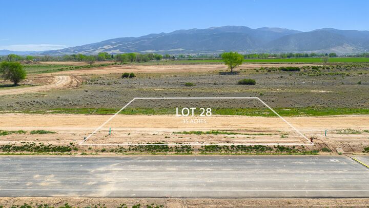 Property Photo:  2748 N Chelsey Parkway  UT 84721 