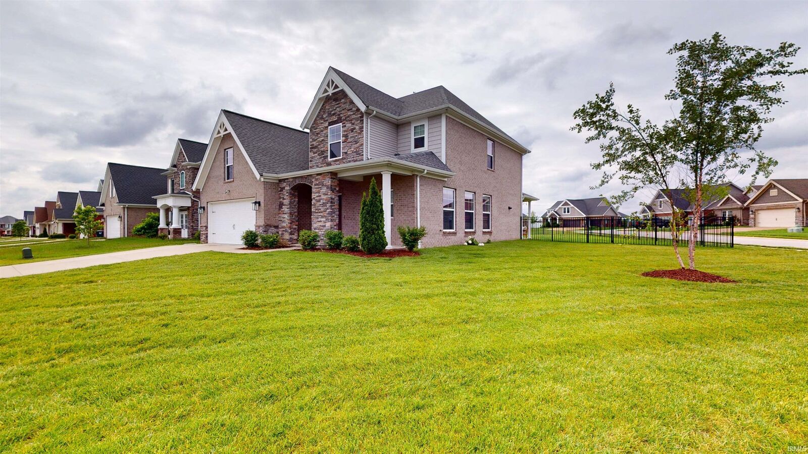 Property Photo:  5645 Belmont Drive  IN 47630 