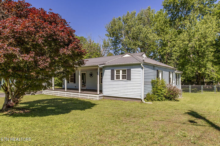 Property Photo:  1113 Mayflower Rd  TN 37763 
