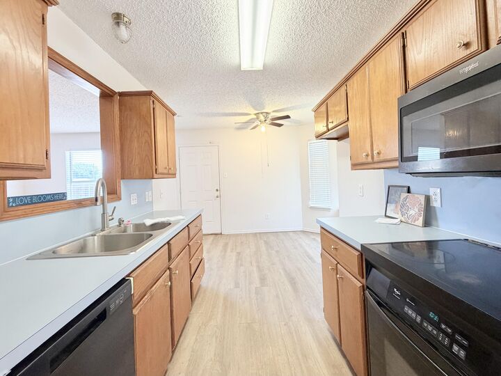 Property Photo: 1102 81st Street TX 79423