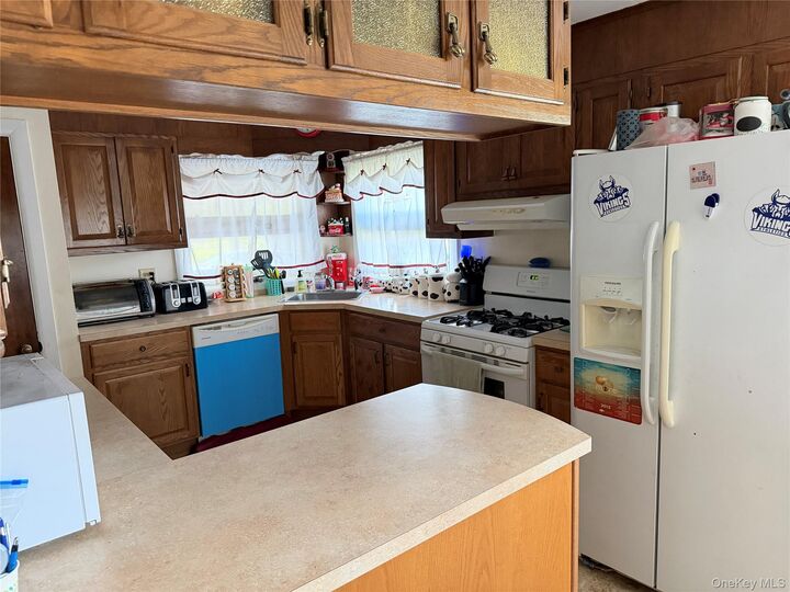 Property Photo:  6 Maple Avenue  NY 12549 