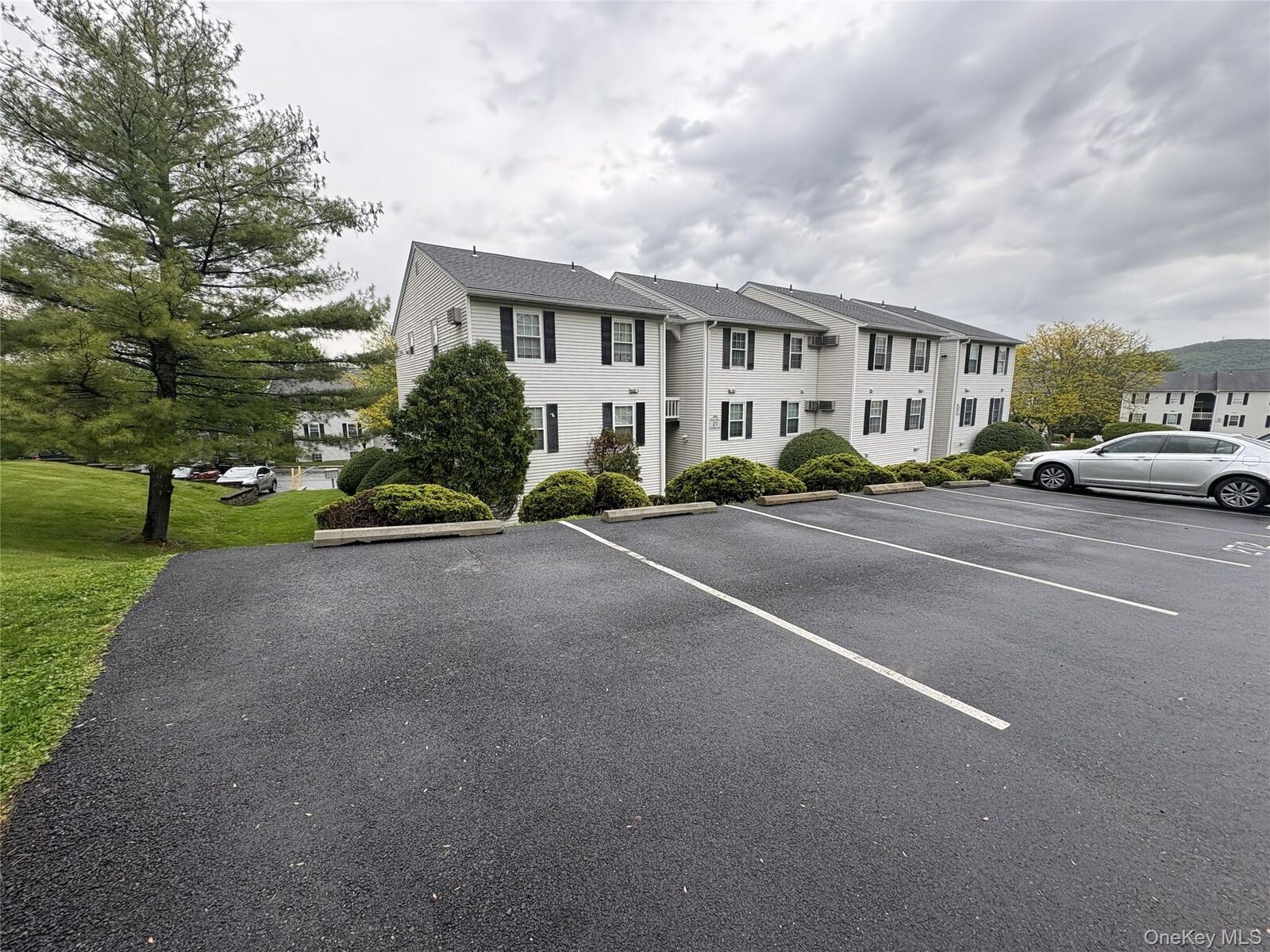 Property Photo:  27 Lexington Hill 10  NY 10926 