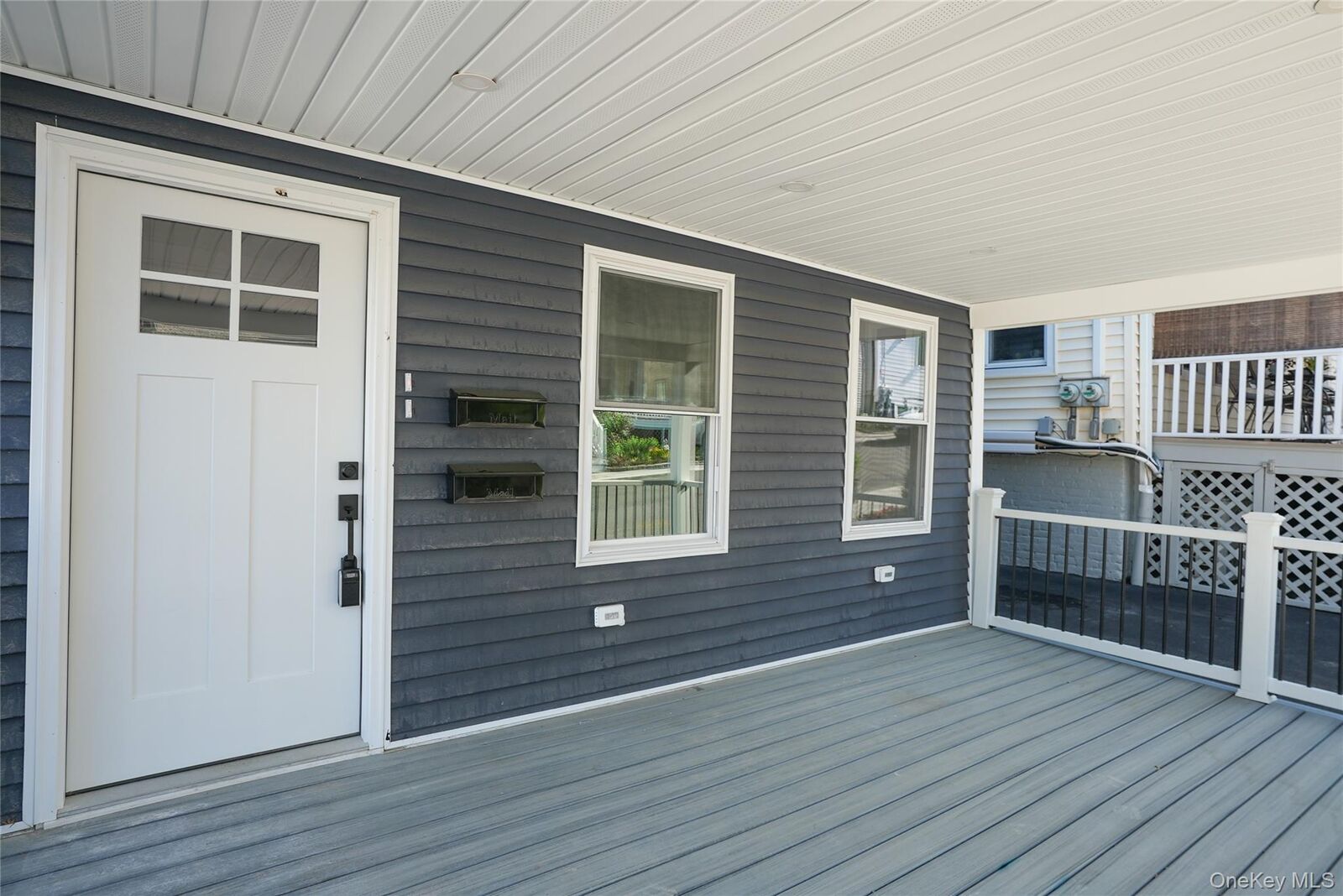 Property Photo:  31 W Elizabeth Street 2  NY 10591 