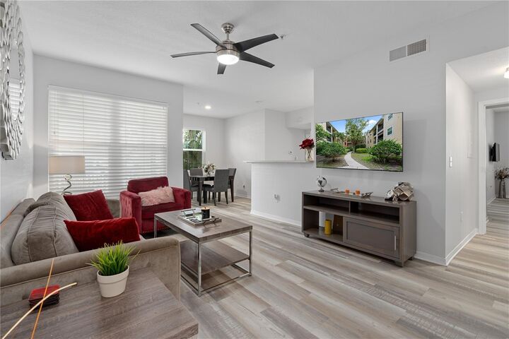 Property Photo:  1810 E Palm Avenue 5122  FL 33605 