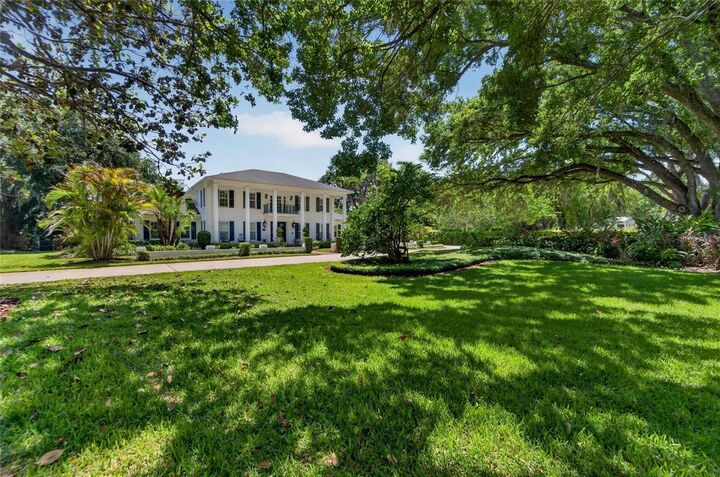 Property Photo:  16203 Avila Boulevard  FL 33613 