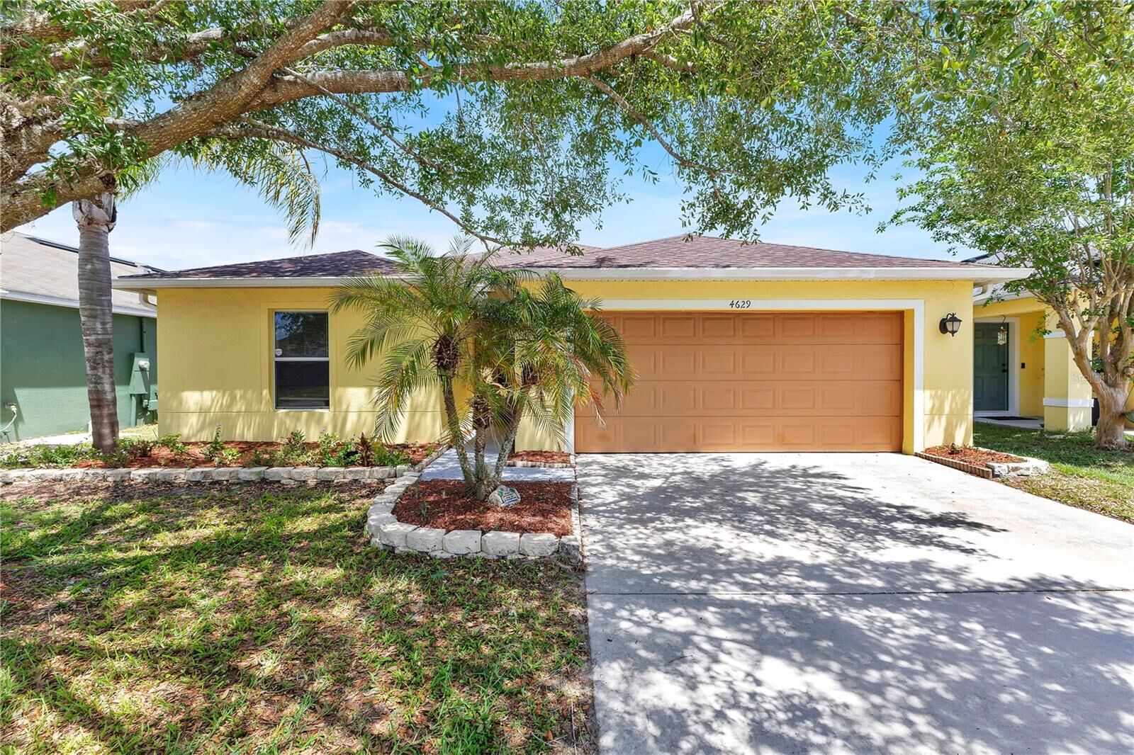 Property Photo: 4629 Caverns Drive FL 34758