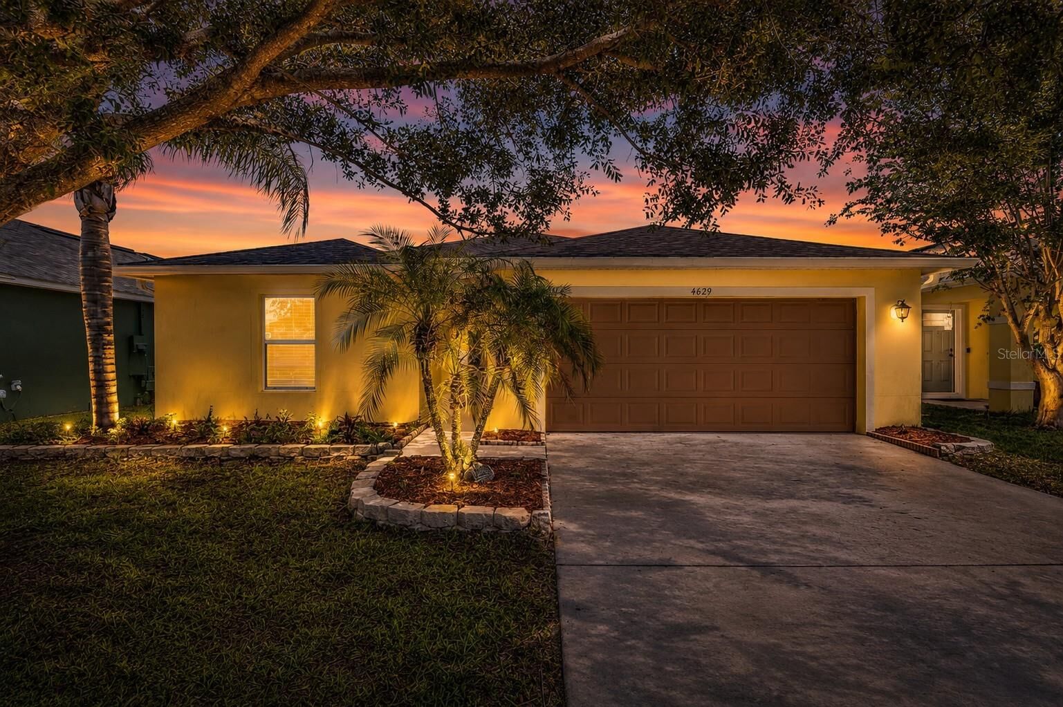 Property Photo: 4629 Caverns Drive FL 34758