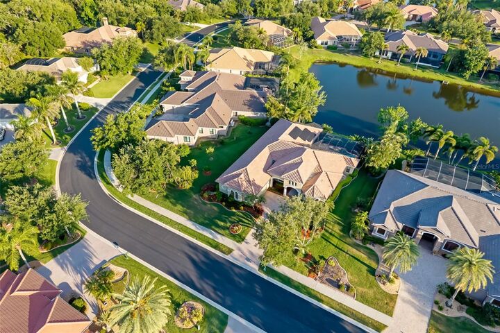 Property Photo:  11427 Savannah Lakes Drive  FL 34219 