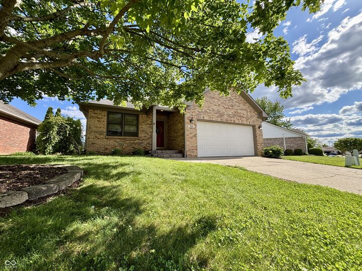 Property Photo:  465 Polk Manor Drive  IN 46143 