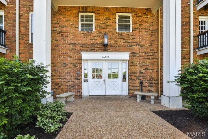 Property Photo: 10374 Chimney Rock Drive 2 MO 63146