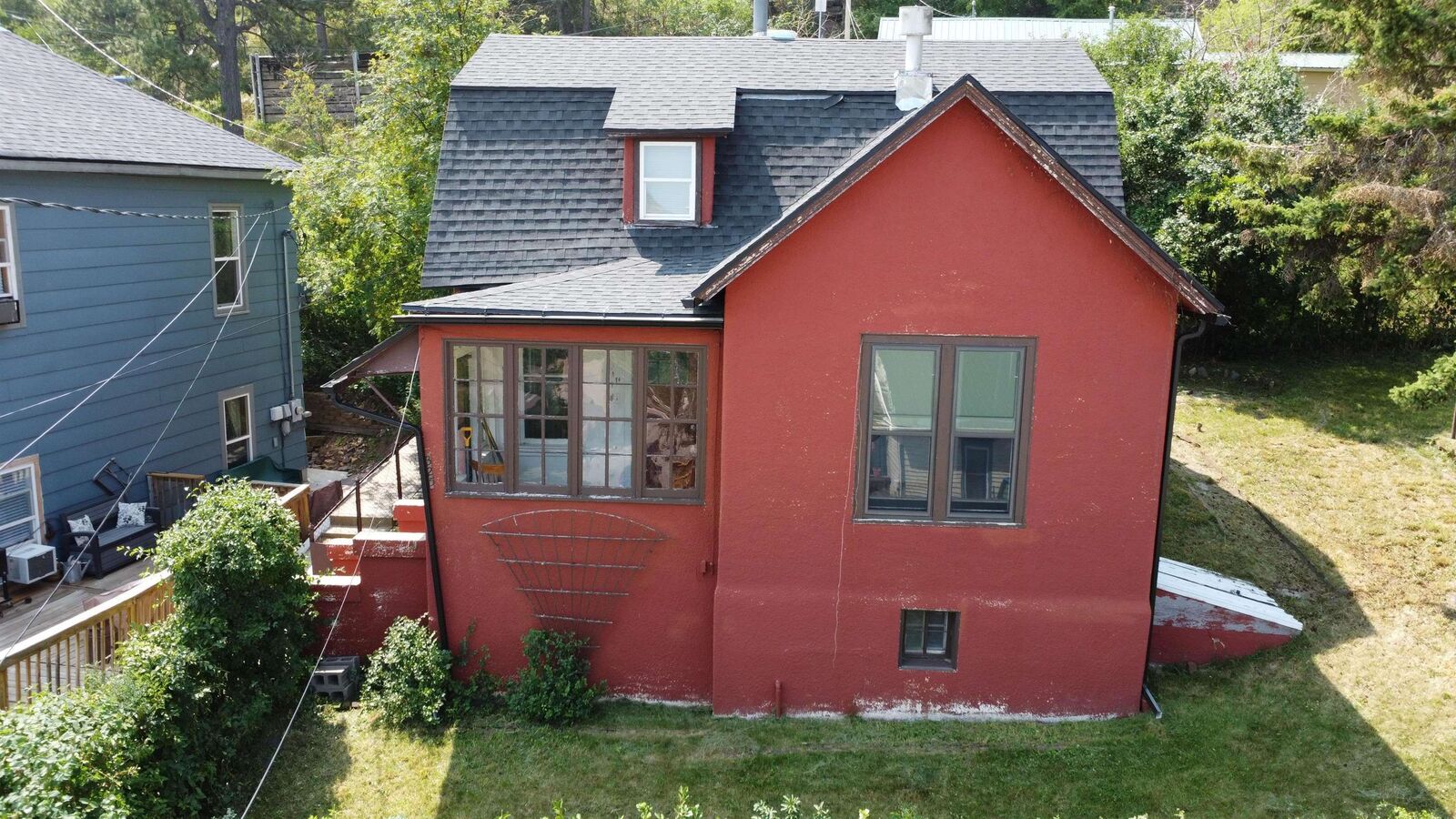 Property Photo:  325 W Addie Street  SD 57754 