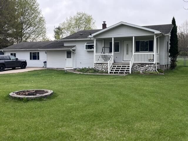 Property Photo:  8671 13 Mile Road  MI 49614 