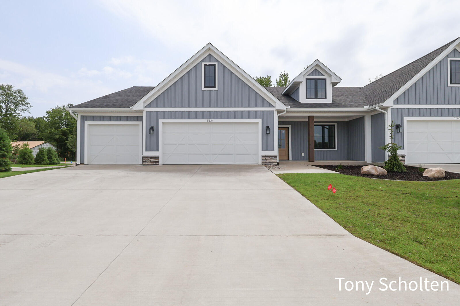 Property Photo:  5145 Blendon Meadow Circle  MI 49426 
