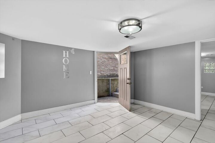 Property Photo:  3651 W Wabansia Avenue G  IL 60647 