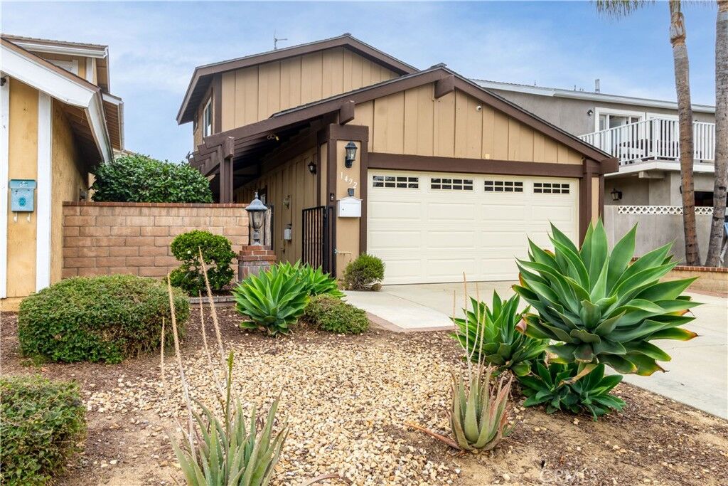 Property Photo:  1492 Downing Court  CA 92882 