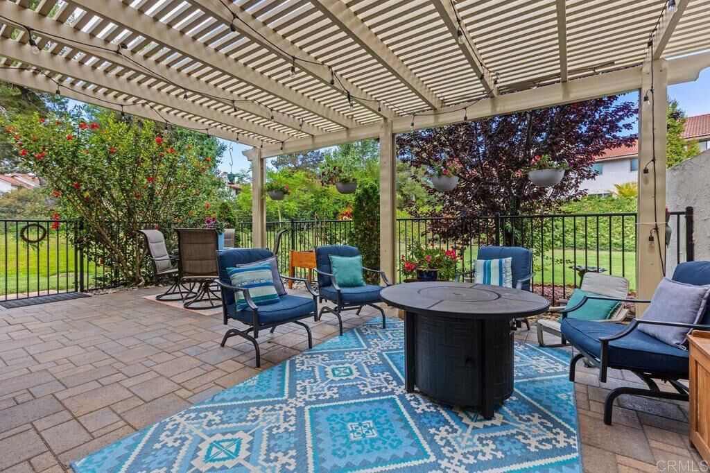 Property Photo:  6551 Calle Valperizo  CA 92009 