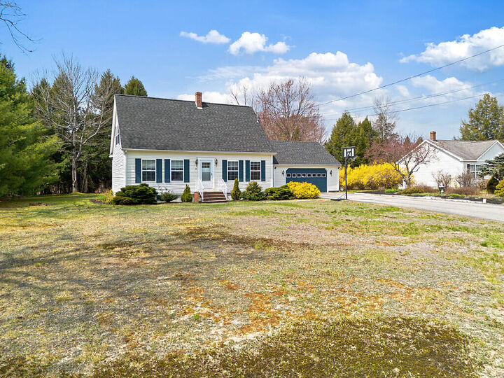 Property Photo:  5 Nishell Drive  ME 04281 