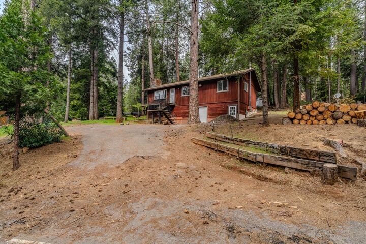 Property Photo:  25865 Creekside Drive  CA 95666 