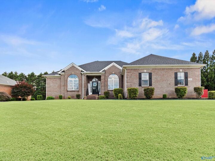 Property Photo:  106 Silver Strand Trail  AL 35806 