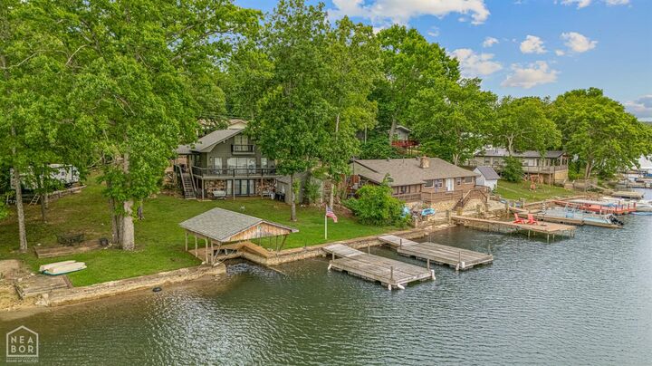 Property Photo:  176 E Lakeshore Drive  AR 72529 
