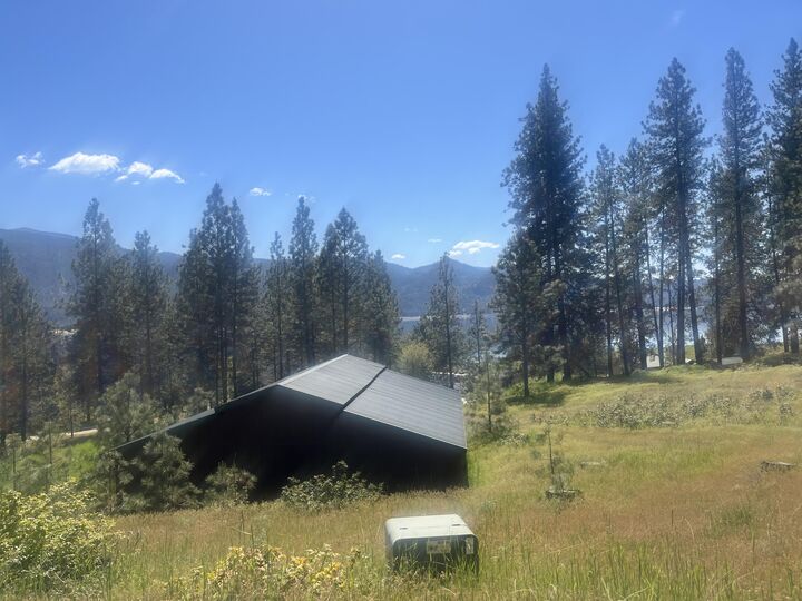 Property Photo:  6 Parkview Dr  WA 99141 