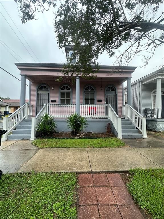 Property Photo:  2525 D'Abadie Street  LA 70119 
