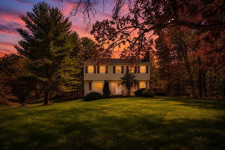 Property Photo:  3 Cortland Drive  NH 03079 