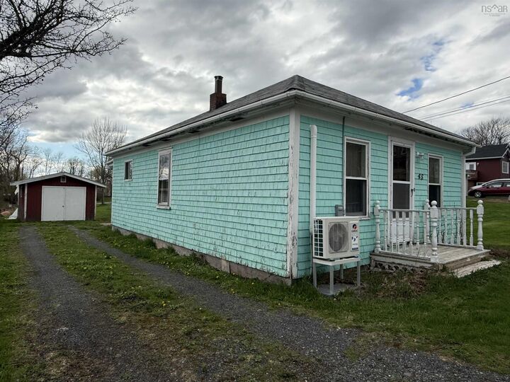 Property Photo:  45 Martha Street  NS B0K 1H0 