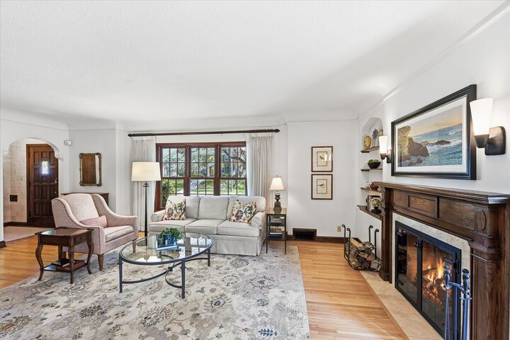 Property Photo:  2732 Drew Avenue S  MN 55416 