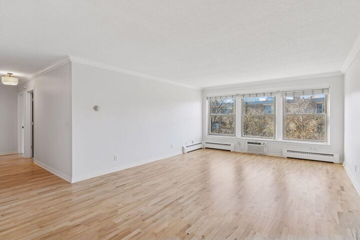 Property Photo: 821 Douglas Avenue 304 MN 55403