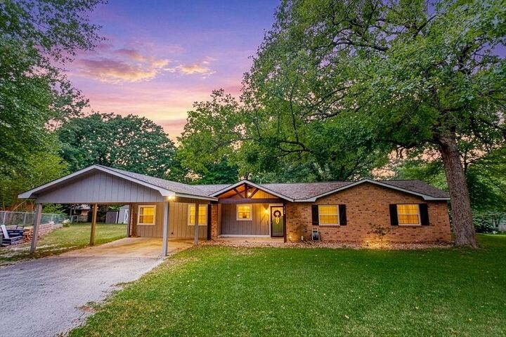 Property Photo:  105 Grass Knoll Drive  TX 75771 