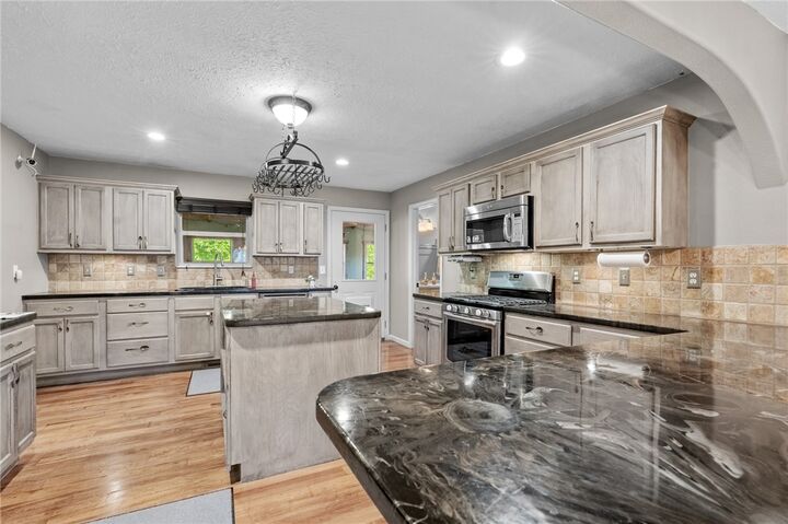 Property Photo:  4038 Hickenbottom Road  AR 72601 