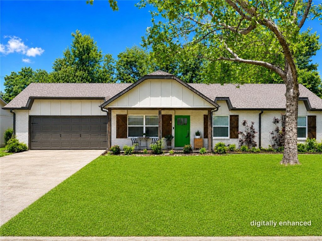 Property Photo: 310 SW 11th Street AR 72712
