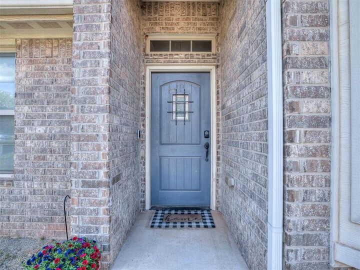 Property Photo:  11551 Stonecrest  OK 73044 