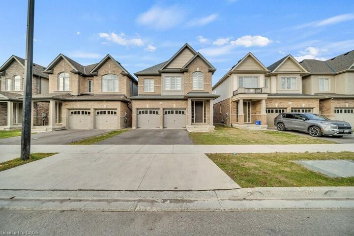 Property Photo: 285 Broadacre Drive ON N2R 0S6