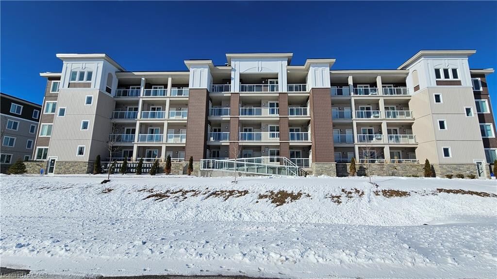 Property Photo:  5 Spooner Crescent 314  ON L9Y 1T3 