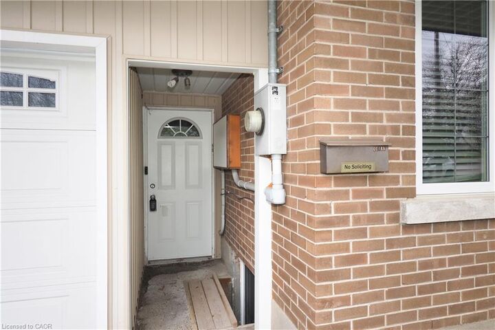 Property Photo:  196 Vermont Street Lower  ON N2J 2M8 