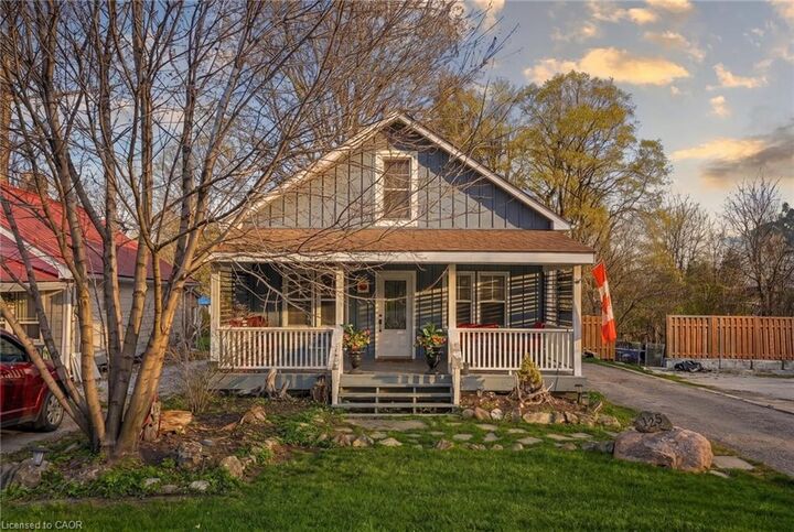 Property Photo:  125 Main St N Street  ON L7G 3E5 