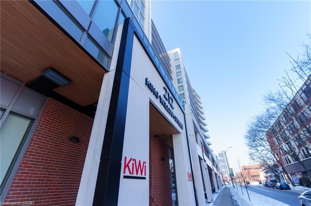 Property Photo:  212 King William Street 1411  ON L8N 1B5 