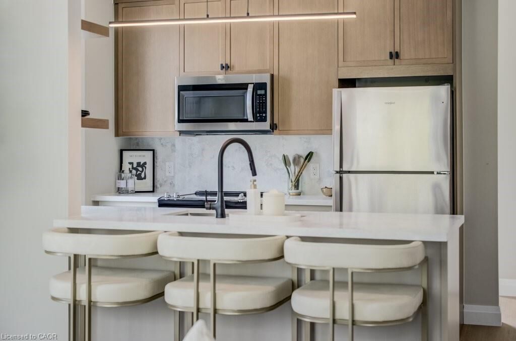 Property Photo:  210 Heritage Drive Upper  ON N2B 3J6 
