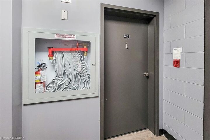 Property Photo:  150 Colborne Street 201  ON N3G 2T6 