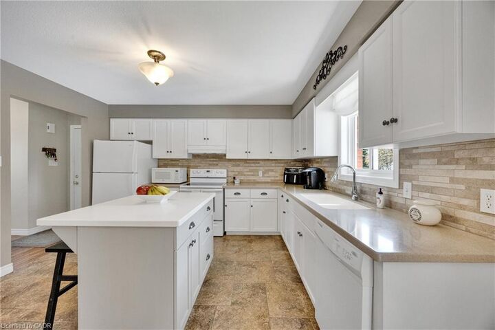 Property Photo:  7 Windemere Avenue  ON N4G 5M8 