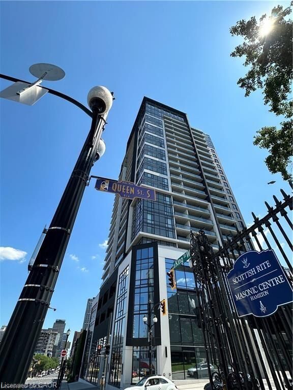 Property Photo:  15 Queen Street S 2203  ON L8P 0C6 