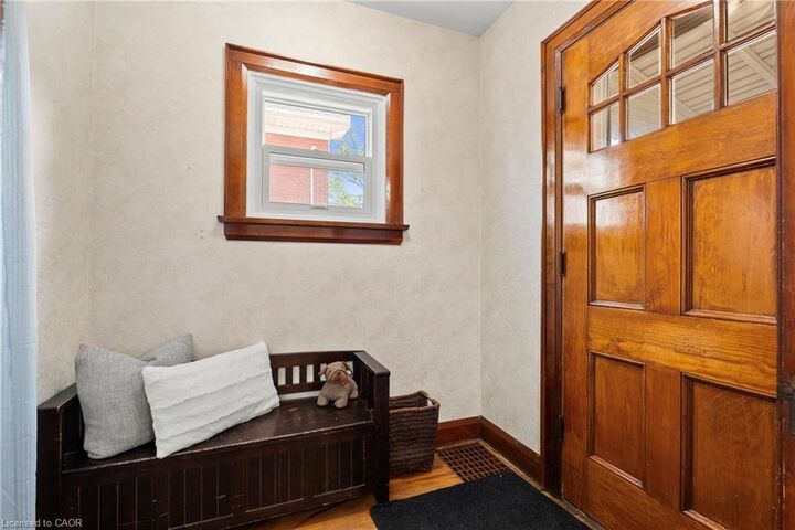 Property Photo:  70 Carleton Street N  ON L2V 2A7 
