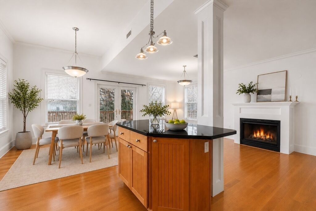 Property Photo:  714 E 4th St 3  MA 02127 