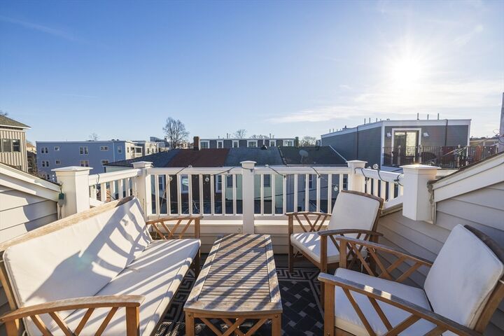 Property Photo:  3 Kemble Pl 2  MA 02127 